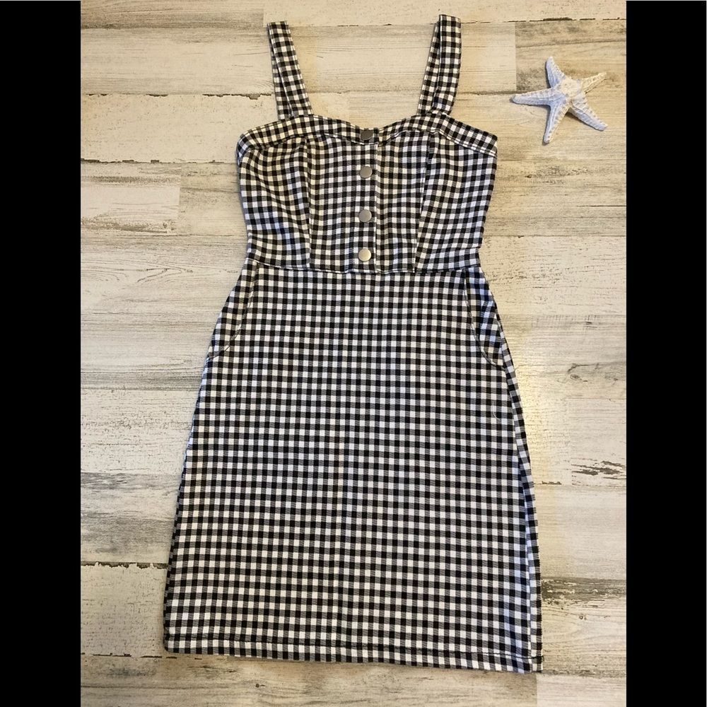 Black & White checked Dress - Picture 2 of 9